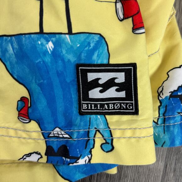 Billabong Board Shorts Mens 34 Surf Party Wave Red Cup Print Yellow Swim Trunks - Picture 5 of 7